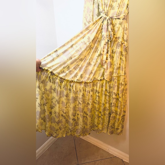 NWT ASTR the Label off shoulder maxi dress size large - Picture 13 of 13